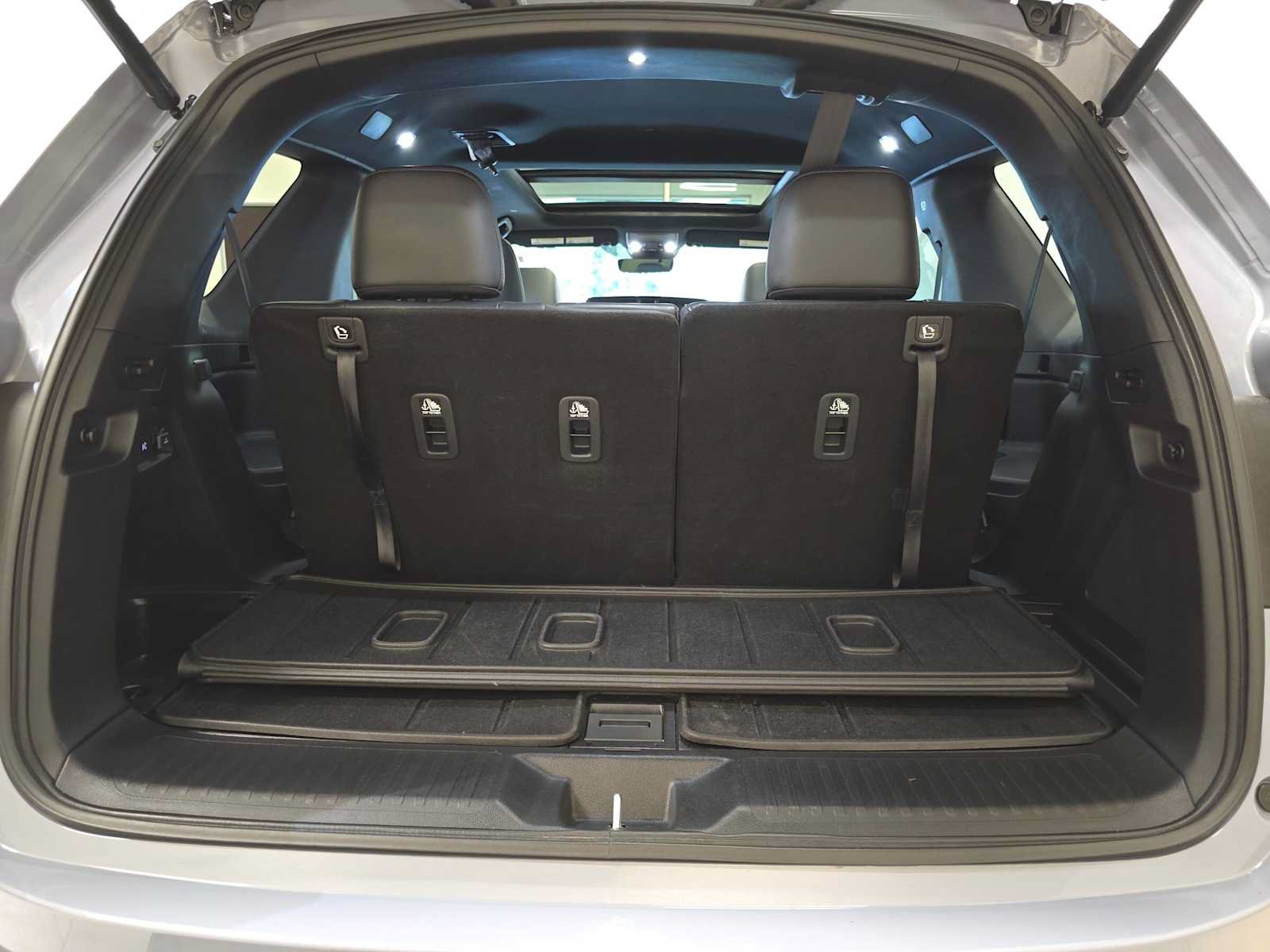 Used 2025 Honda Pilot Black Edition image 33