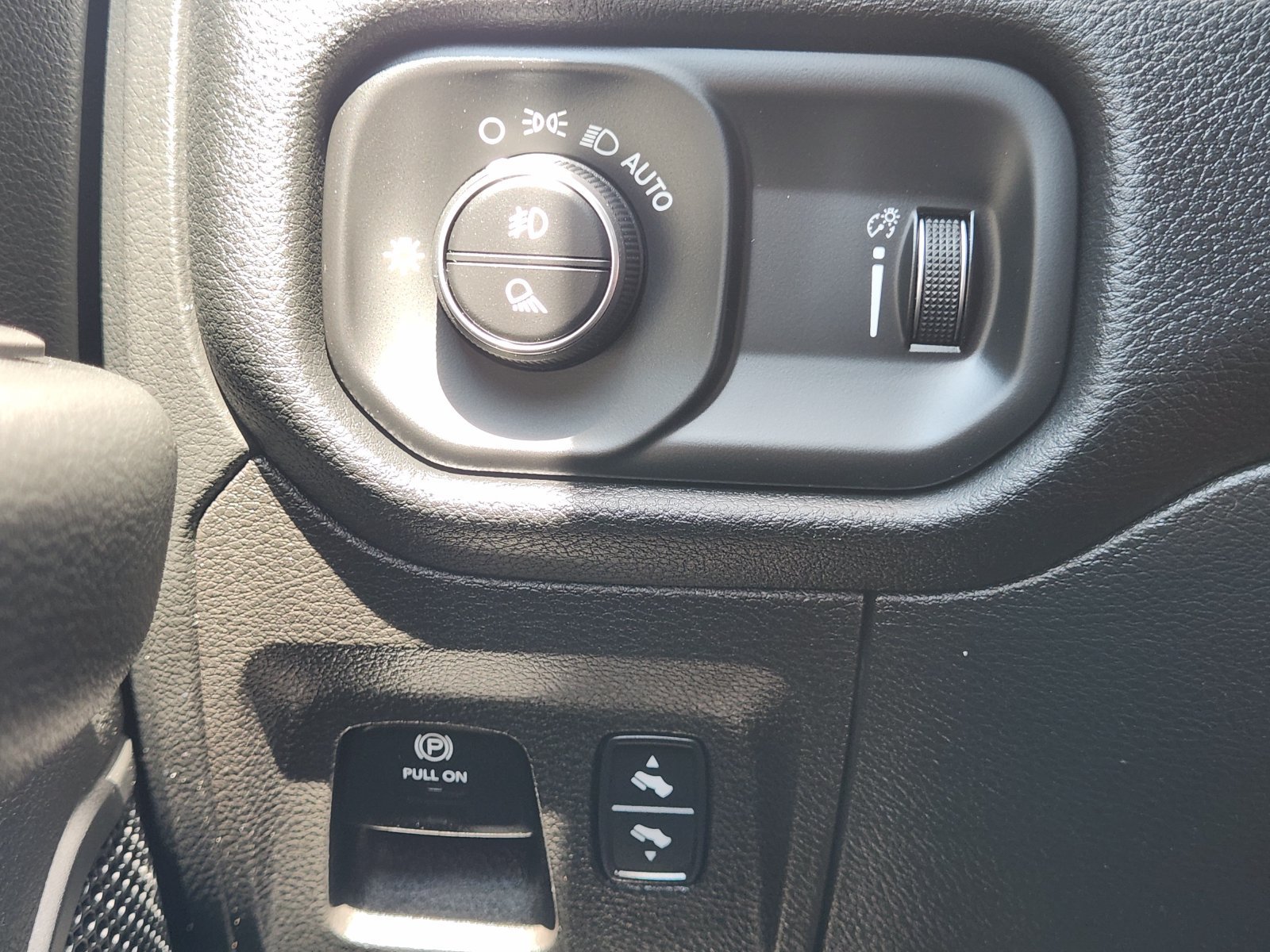 Used 2022 RAM 1500 Lone Star RWD image 25