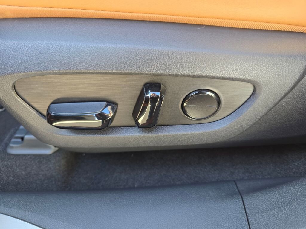 Used 2023 Lexus RX 350 w/ Accessory Package (Z1) image 23