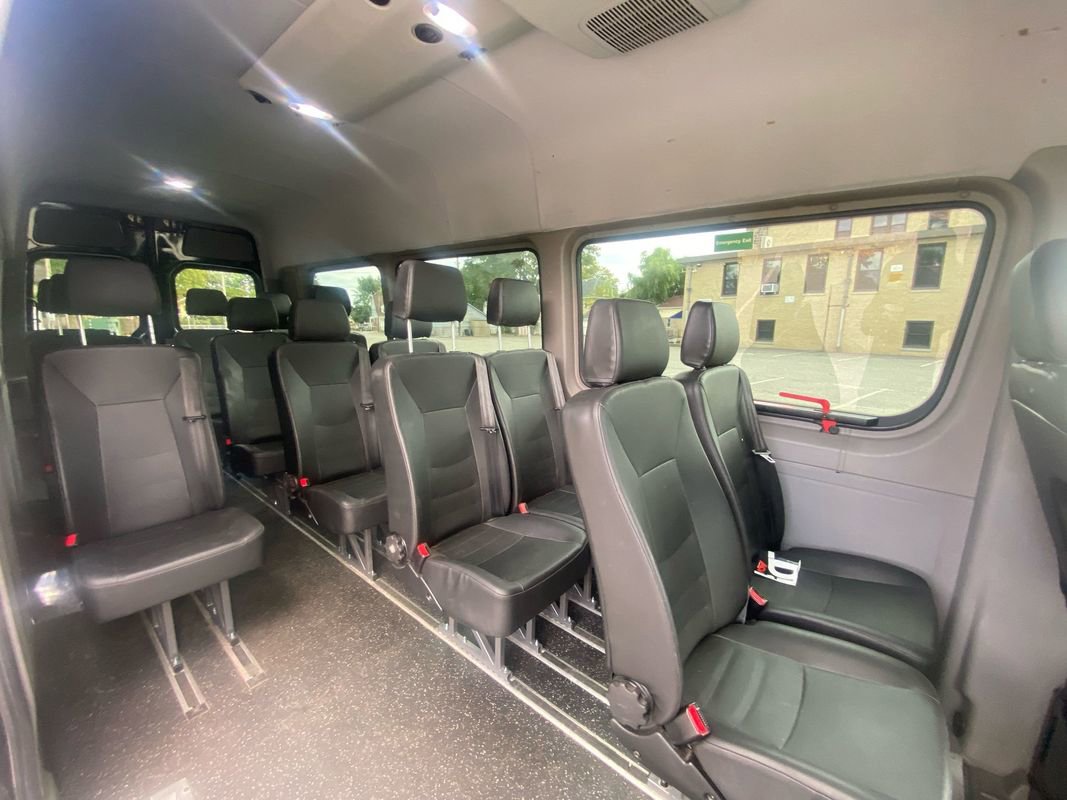 Used 2017 Mercedes-Benz Sprinter 3500 image 27