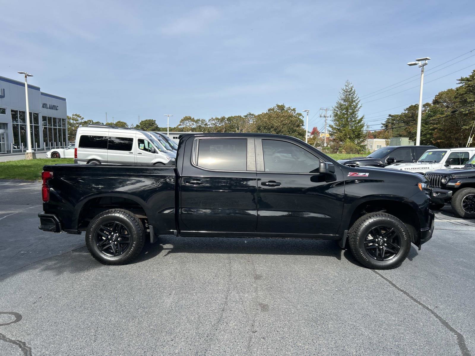 Used 2019 Chevrolet Silverado 1500 RST w/ Z71 Off-Road Package image 2