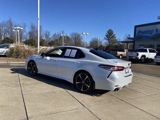 Used 2020 Toyota Camry XSE image 7