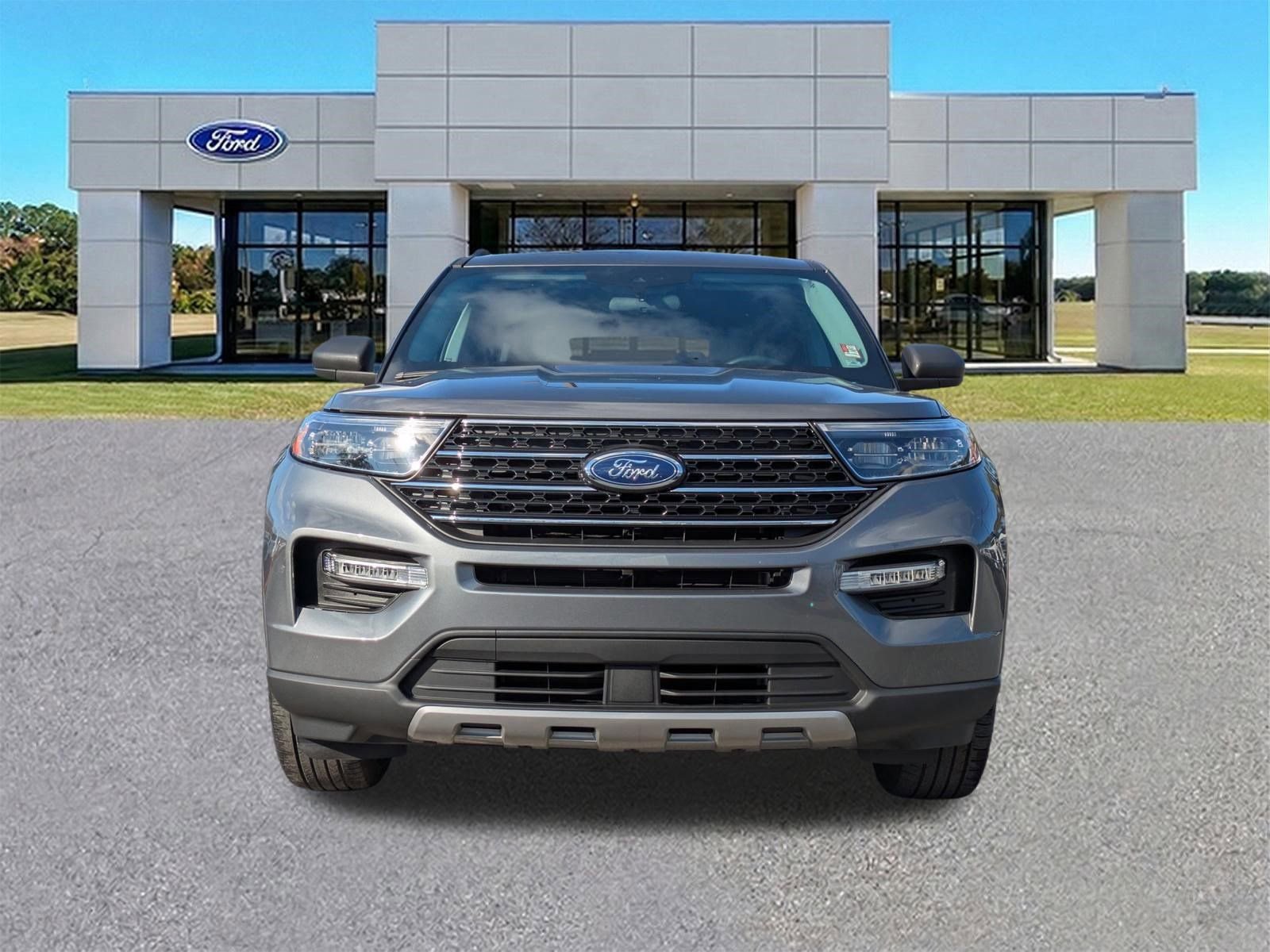 Certified 2023 Ford Explorer XLT w/ Equipment Group 202A image 8