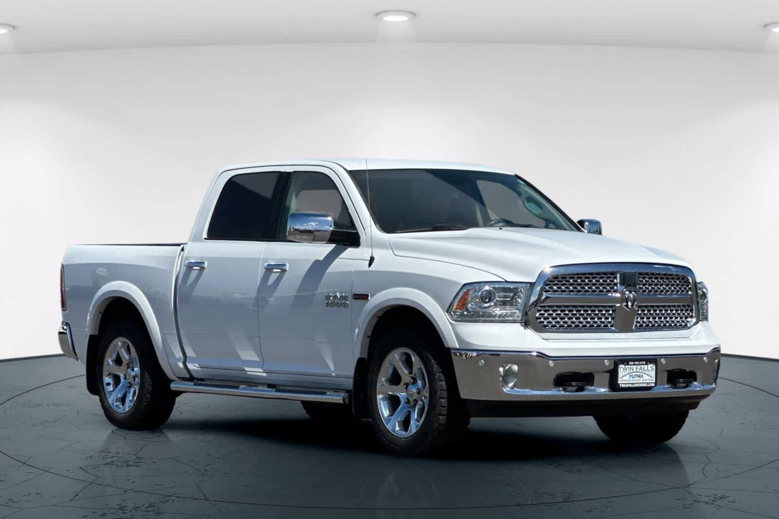 Used 2015 RAM 1500 Laramie w/ Convenience Group AWD/4WD image 5