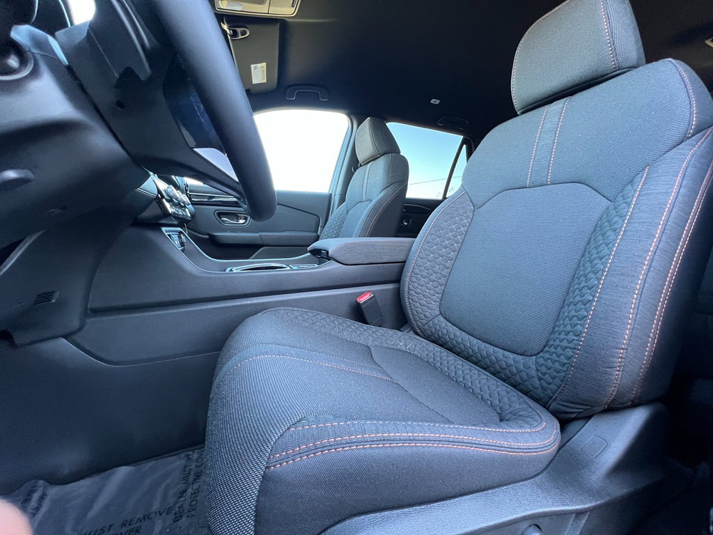 New 2025 Honda Pilot Sport image 15