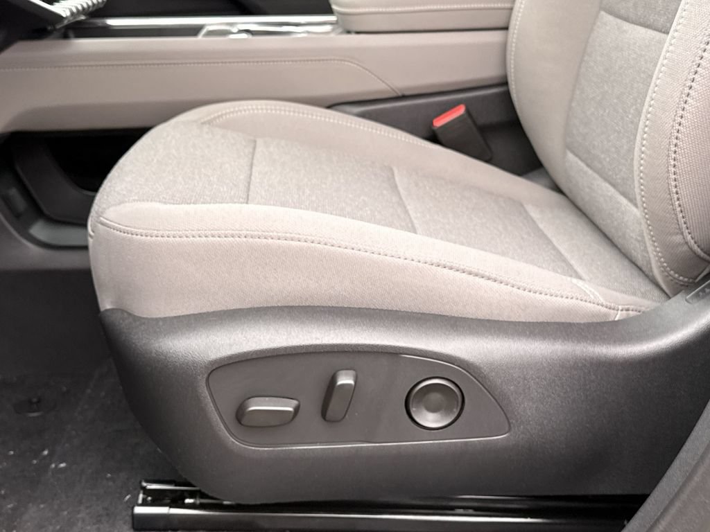 New 2026 GMC Acadia Elevation FWD image 14