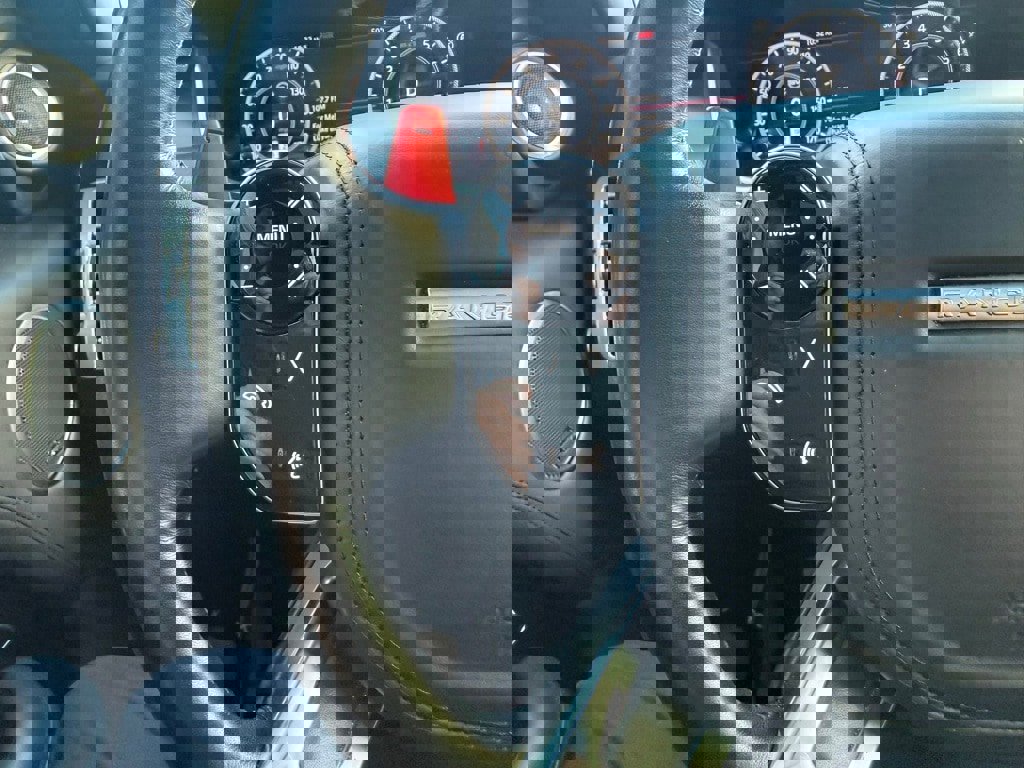 Used 2019 Land Rover Range Rover SV Autobiography Dynamic image 35