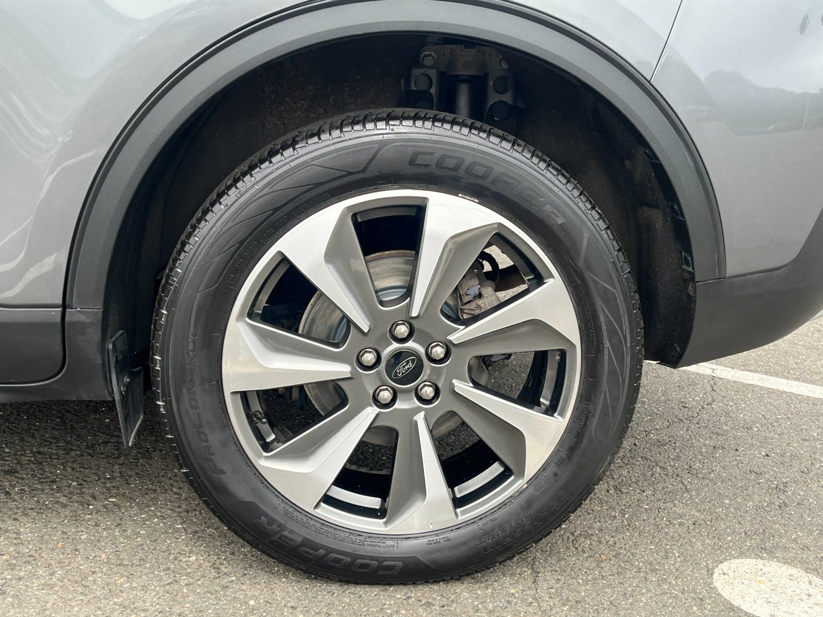 Used 2024 Ford Escape Platinum AWD/4WD image 28