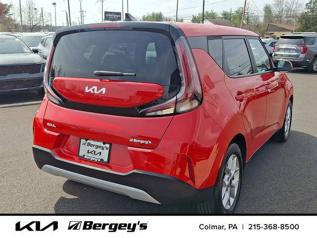 Certified 2023 Kia Soul LX w/ LX Technology Package FWD image 4