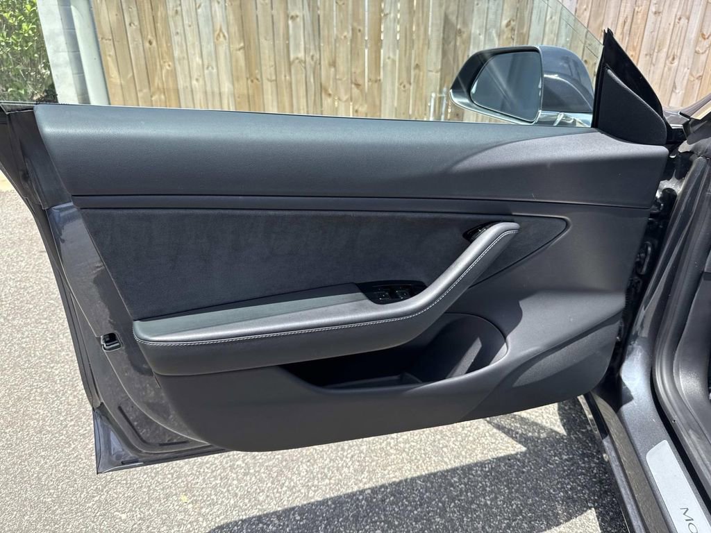 Used 2019 Tesla Model 3 Standard Range Plus RWD image 22