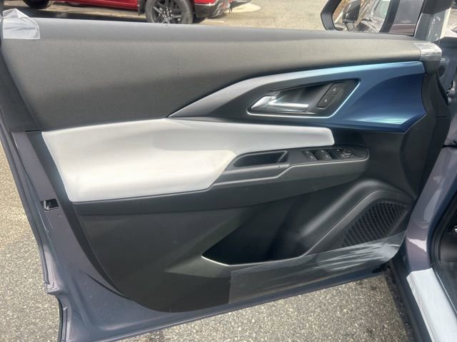 New 2026 Chevrolet Equinox EV LT AWD/4WD image 10