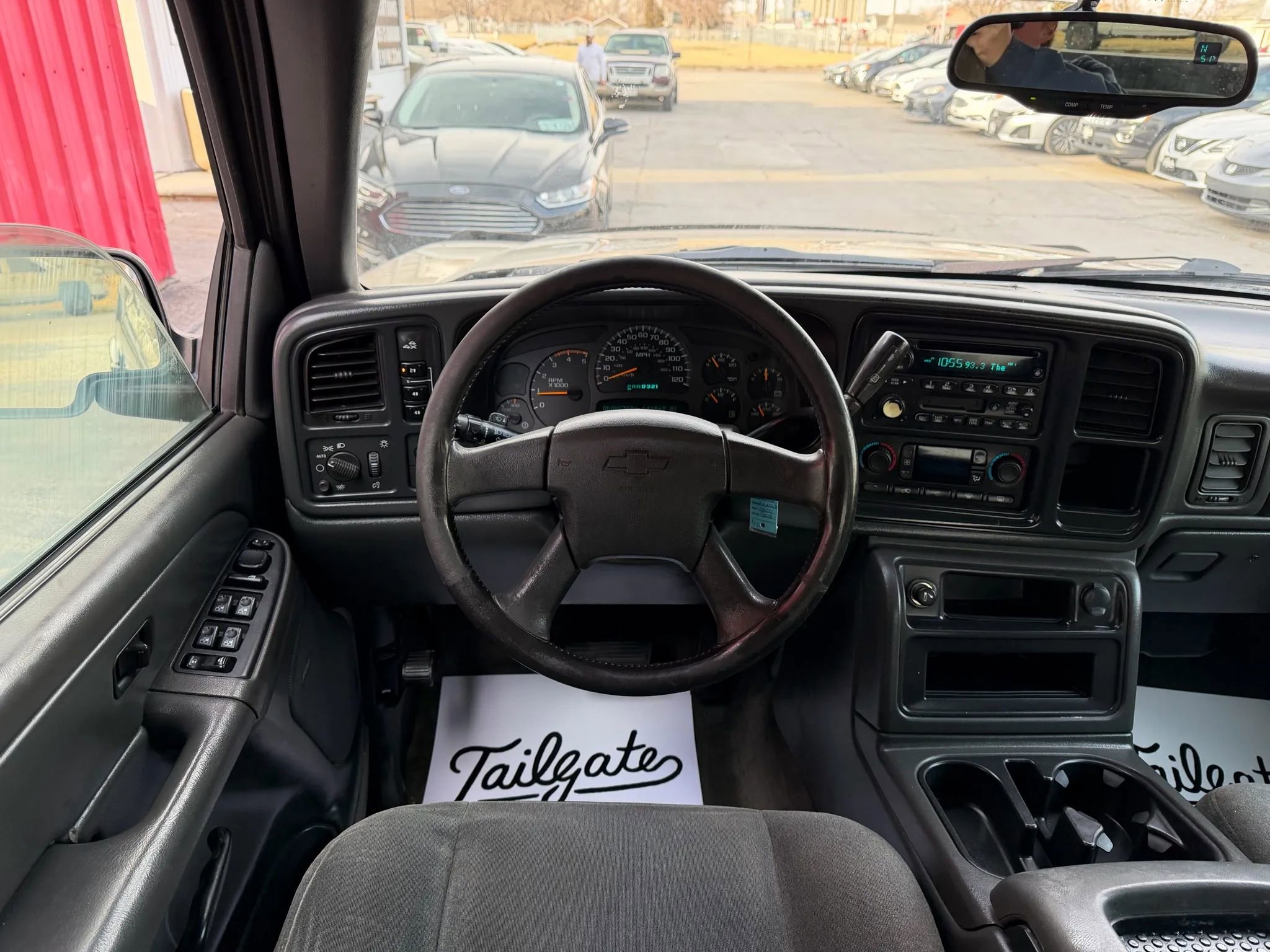 Used 2004 Chevrolet Silverado 2500 LS w/ Skid Plate Package AWD/4WD image 19