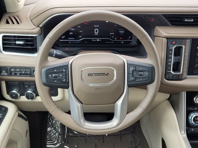 Used 2022 GMC Yukon Denali RWD image 11