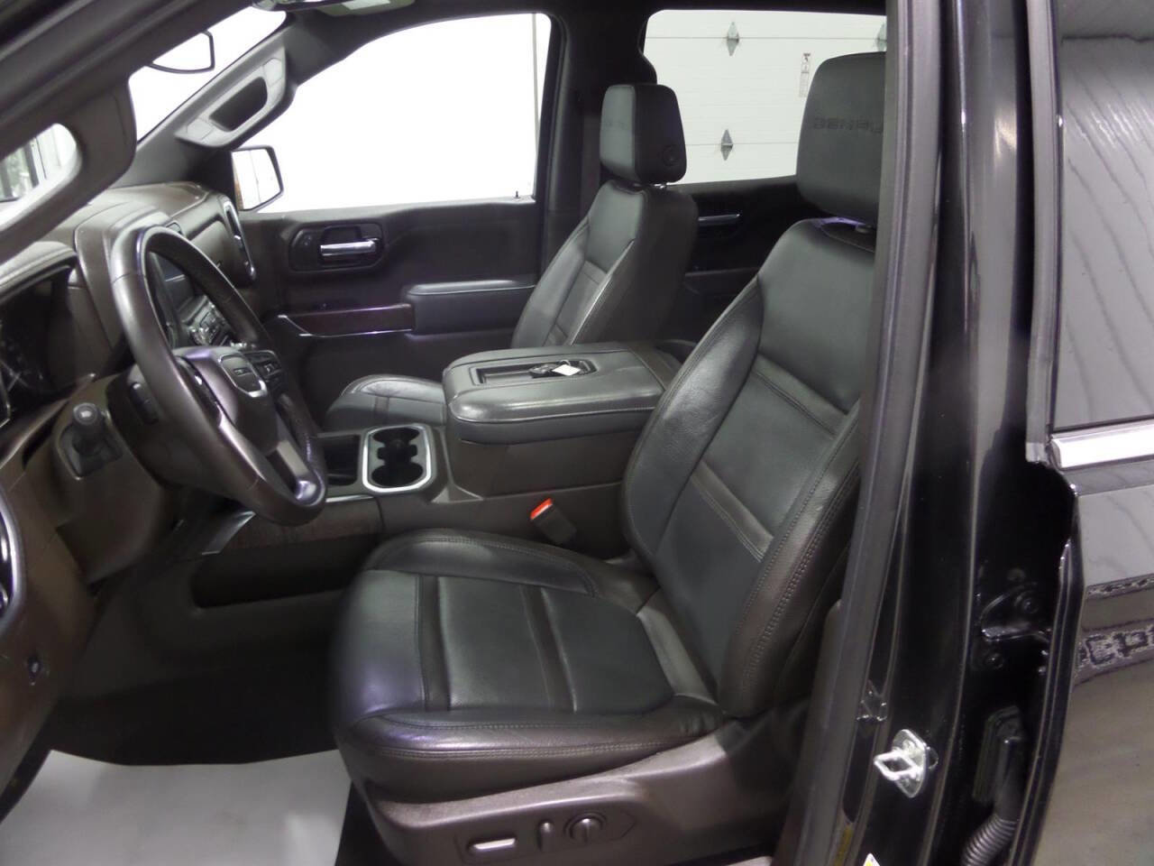 Used 2022 GMC Sierra 1500 Denali w/ Denali Premium Package image 7