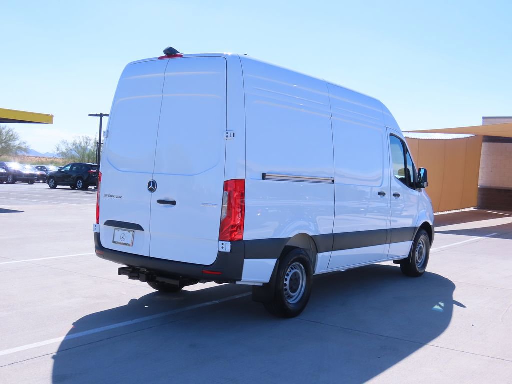 Used 2025 Mercedes-Benz Sprinter 2500 image 5