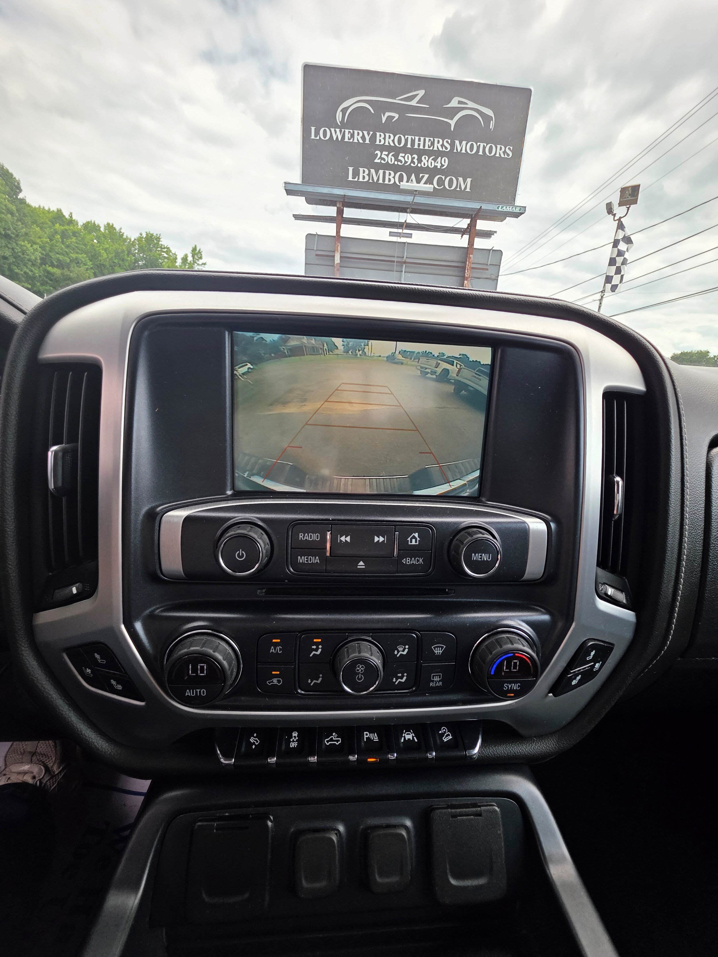 Used 2018 GMC Sierra 1500 SLT AWD/4WD image 12
