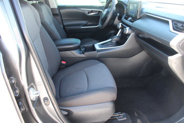 Certified 2022 Toyota RAV4 XLE w/ Convenience Package FWD image 21