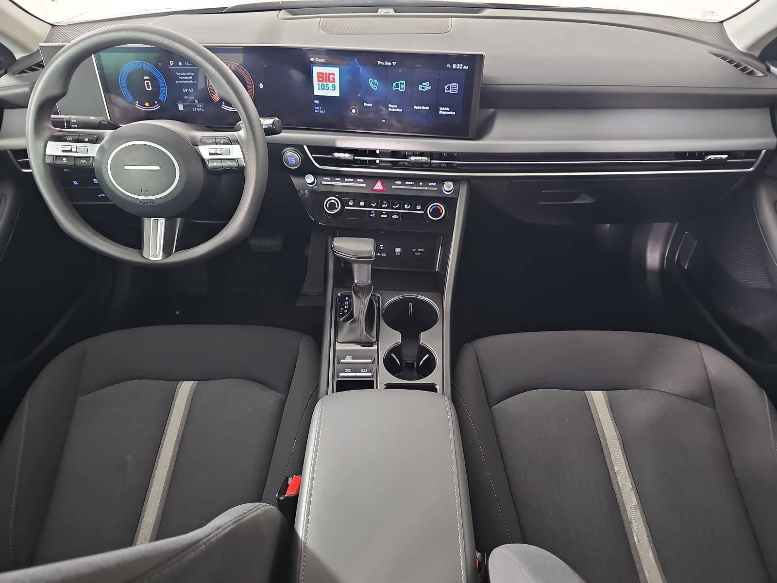 Used 2025 Hyundai Sonata SE FWD image 11