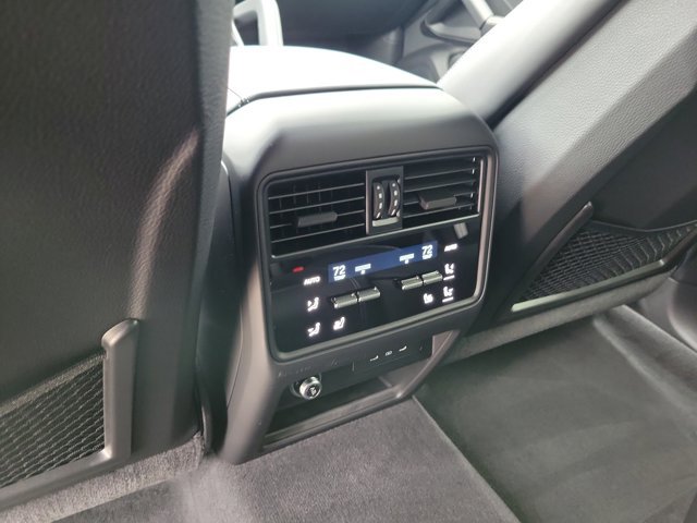 Certified 2025 Porsche Cayenne Turbo GT AWD/4WD image 19