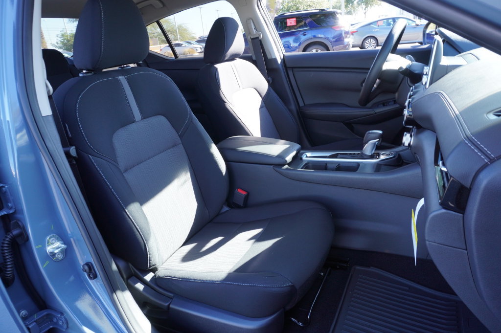 Certified 2025 Nissan Sentra SV FWD image 12