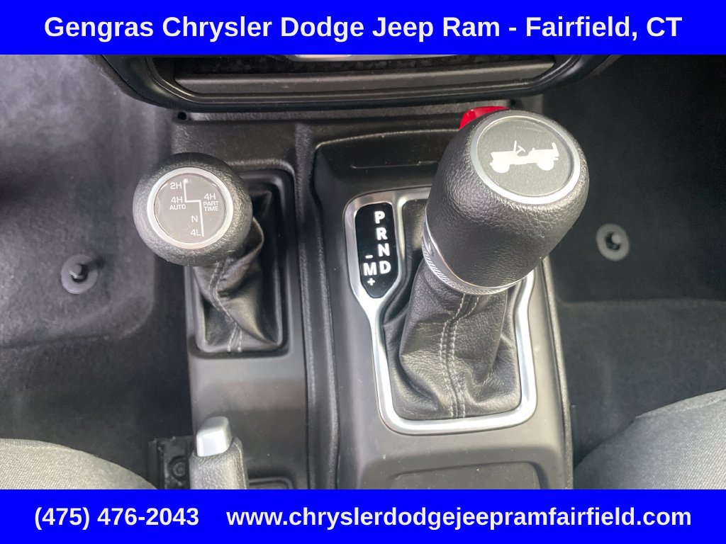 Certified 2024 Jeep Wrangler Unlimited w/ Convenience Group AWD/4WD image 57