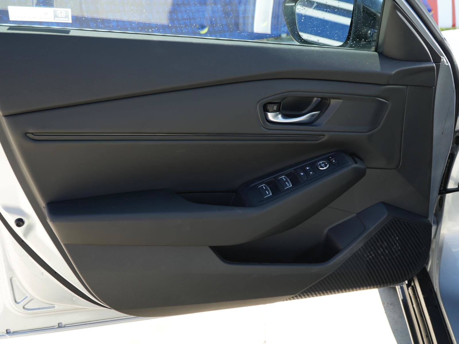 Used 2026 Honda Accord SE image 5