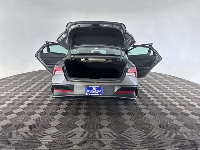 Certified 2025 Hyundai Elantra SEL image 20