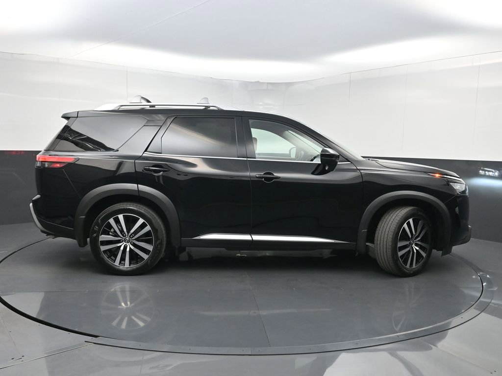 Used 2025 Nissan Pathfinder Platinum w/ Cargo Package FWD image 48