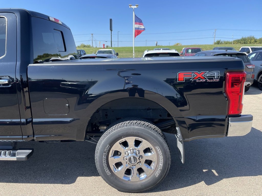 Used 2017 Ford F250 Lariat w/ Chrome Package image 37