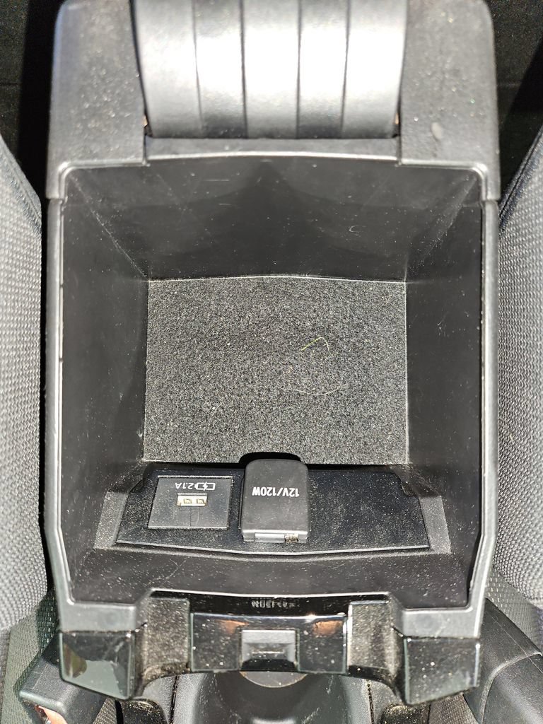 Used 2021 Toyota Corolla SE w/ SE Premium Package FWD image 26