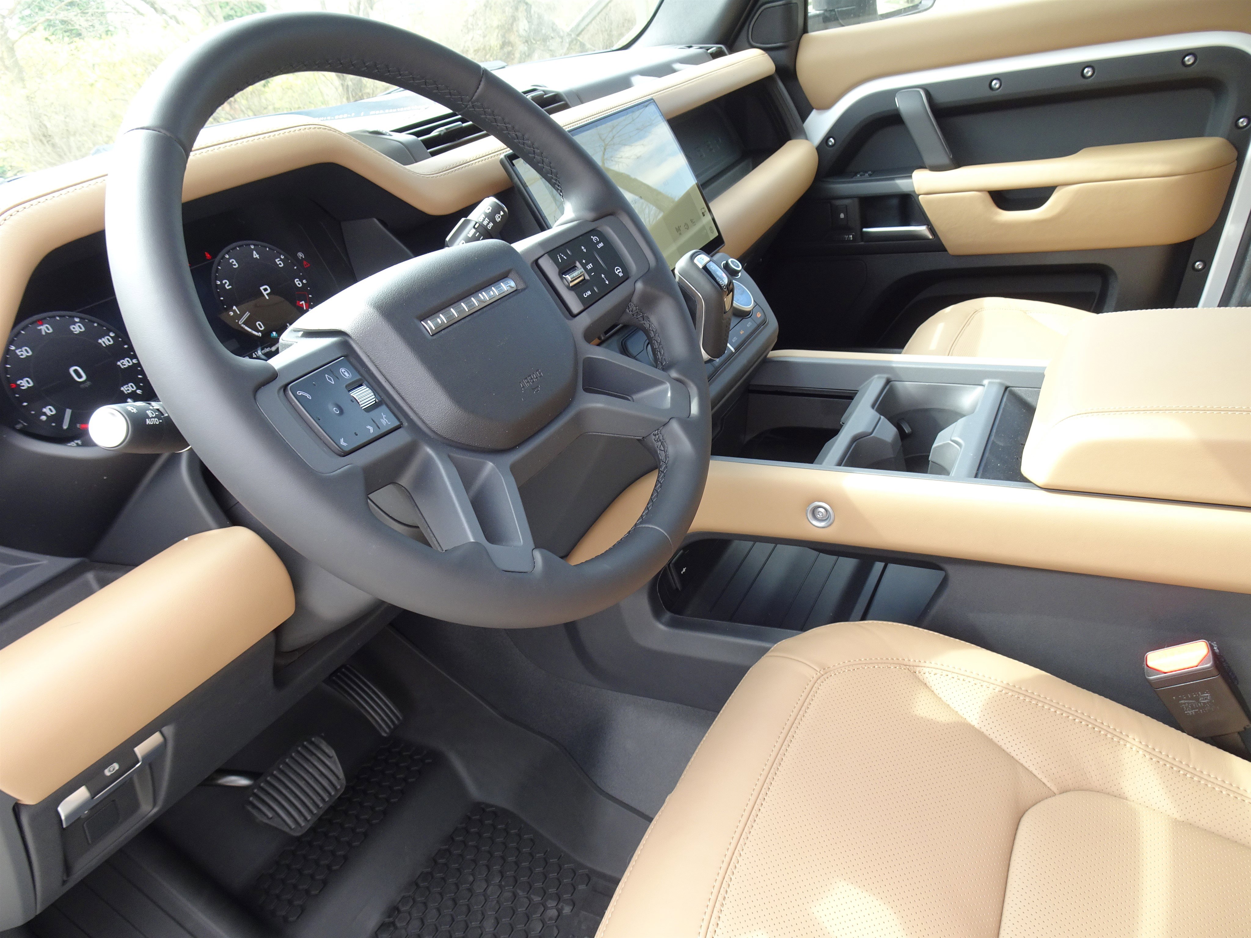 New 2026 Land Rover Defender 110 X-Dynamic SE AWD/4WD image 18