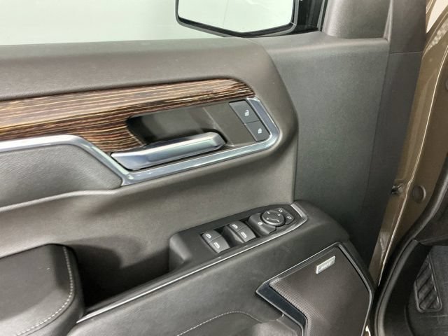 Used 2024 GMC Sierra 1500 Elevation w/ Preferred Package AWD/4WD image 12