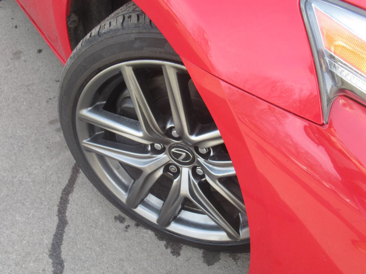 Used 2016 Lexus IS 300 AWD w/ F Sport Package image 4