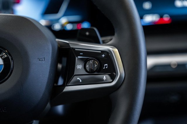 Used 2025 BMW X3 xDrive30i w/ M Sport Package image 27