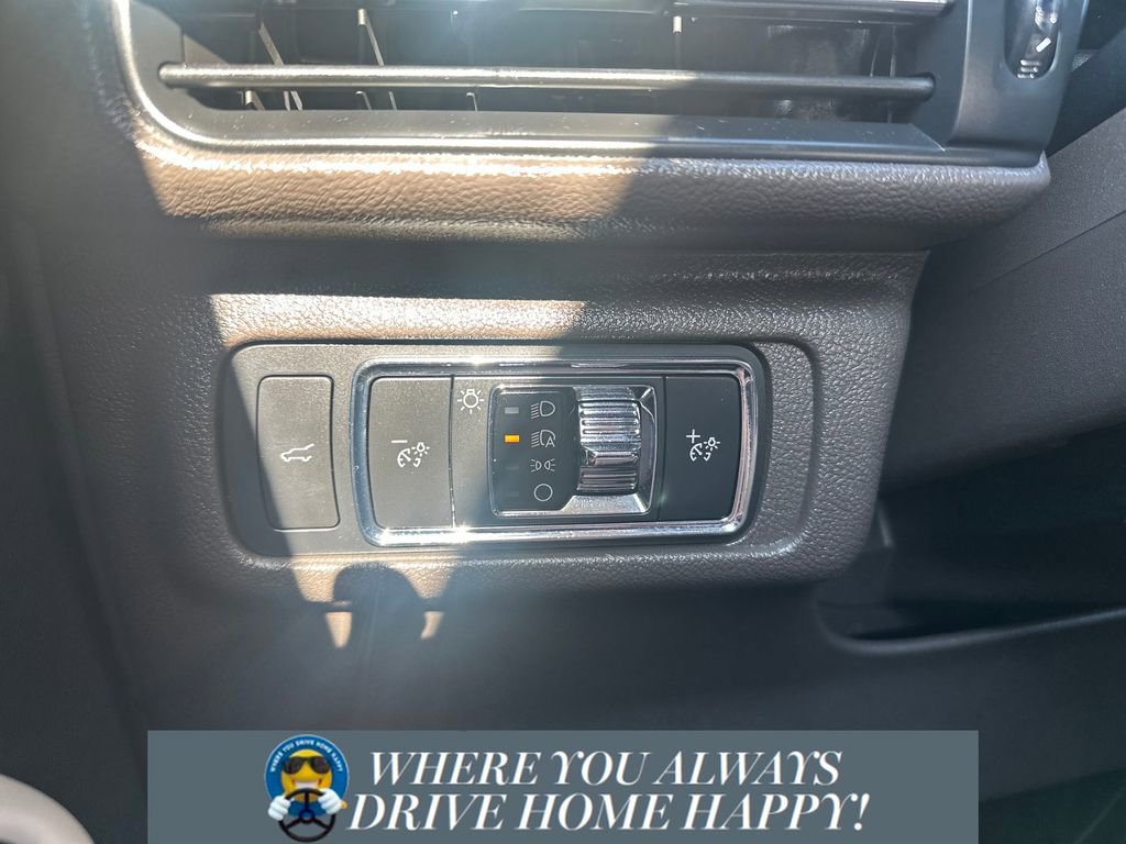 Certified 2022 Lincoln Corsair FWD w/ Equipment Group 101A image 23