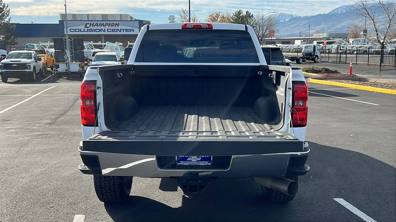 Used 2015 Chevrolet Silverado 2500 LT w/ LT Convenience Package image 7