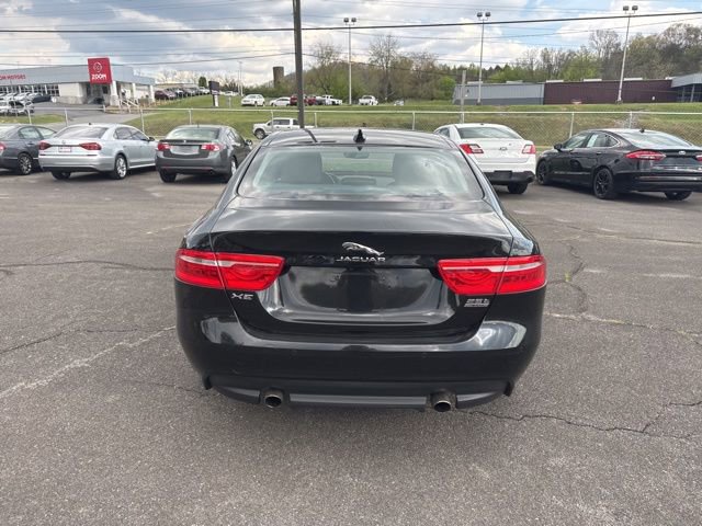 Used 2019 Jaguar XE Prestige image 7
