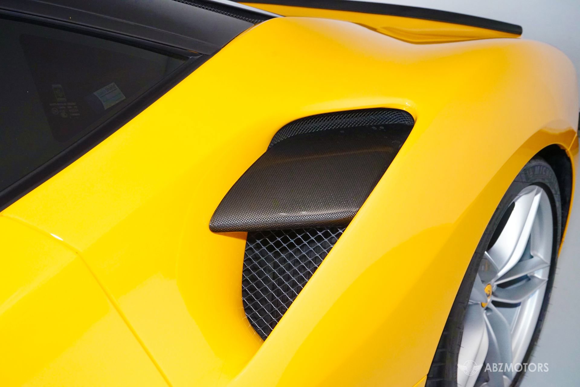 Used 2018 Ferrari 488 GTB image 12