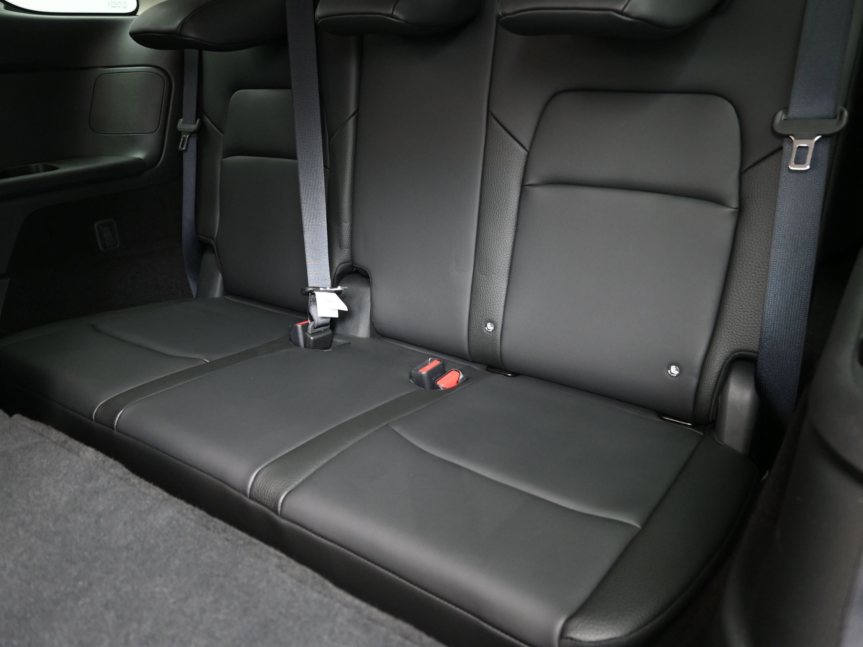 Used 2025 Nissan Pathfinder SL image 45