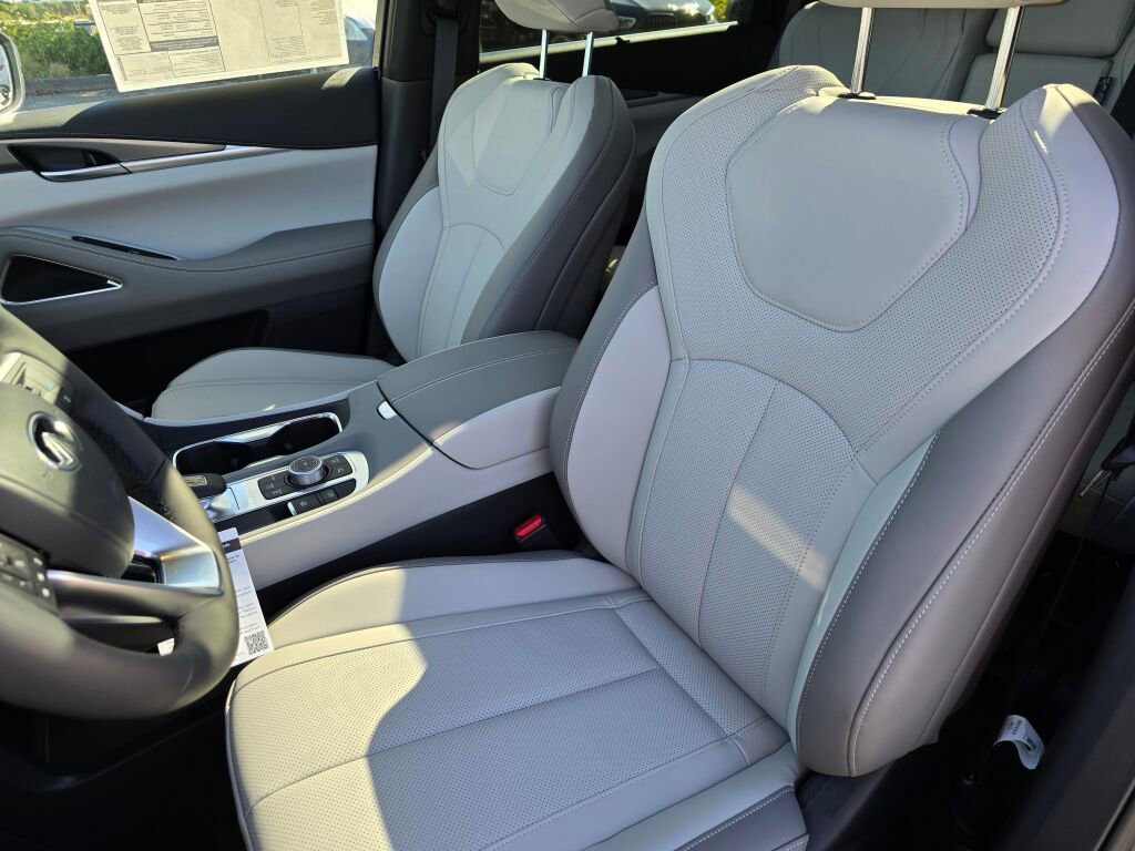New 2026 INFINITI QX60 Luxe w/ Cargo Package image 22