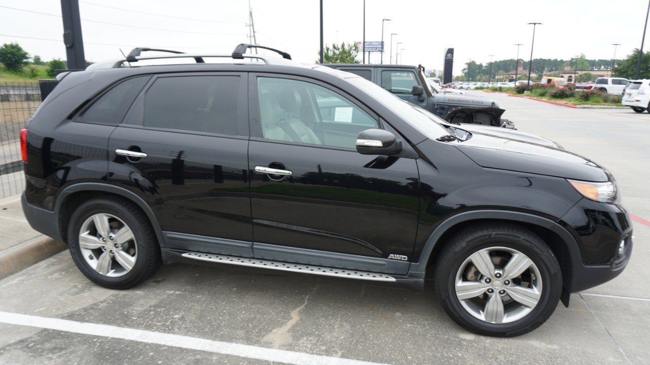 Used 2012 Kia Sorento EX w/ EX V6 Premium Pkg AWD/4WD image 5