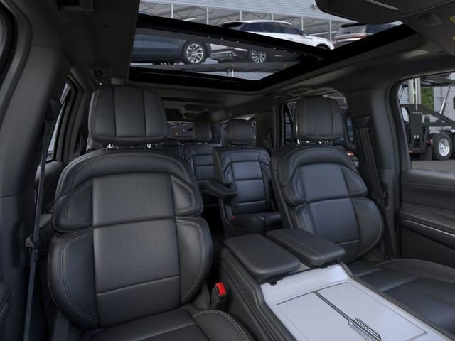 New 2026 Lincoln Navigator L Reserve w/ Jet Appearance Package AWD/4WD image 40