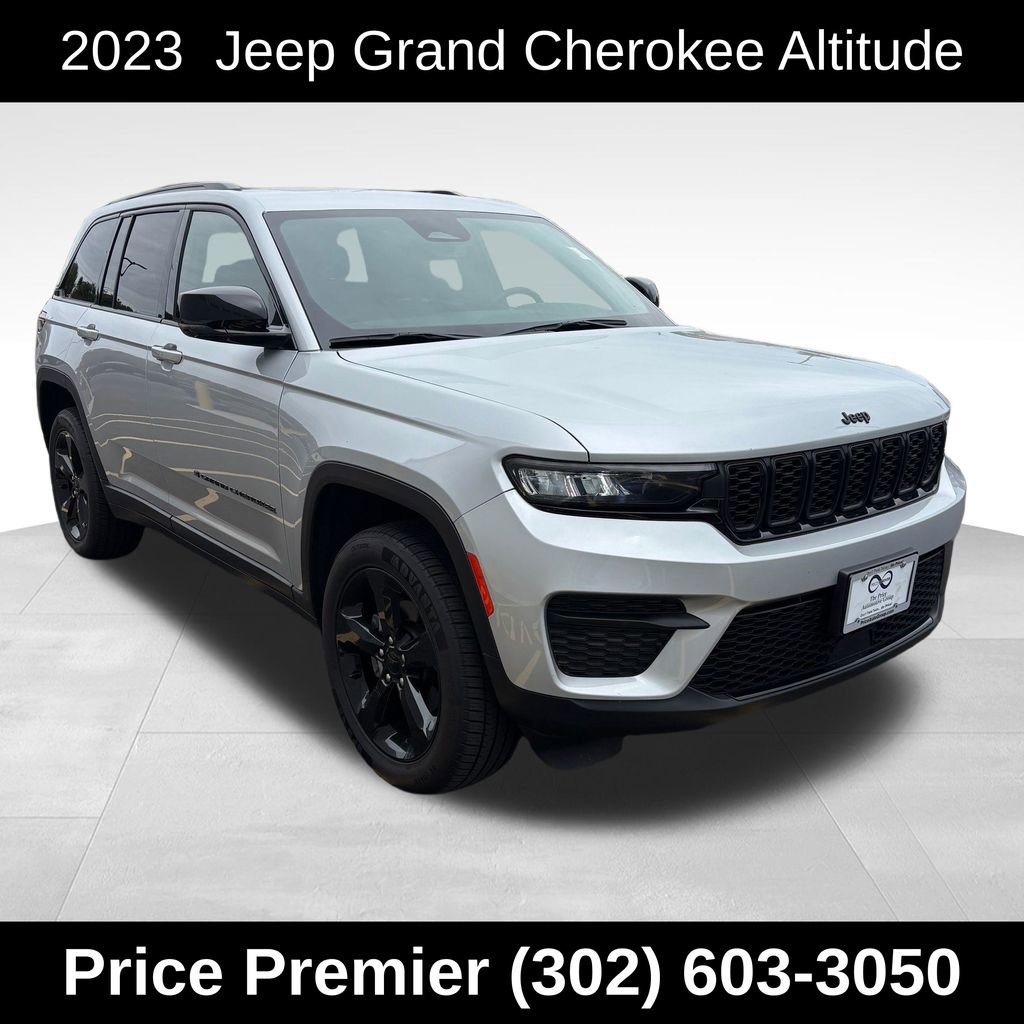 Used 2023 Jeep Grand Cherokee Altitude
