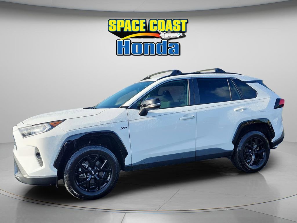 Used 2021 Toyota RAV4 XLE FWD image 9