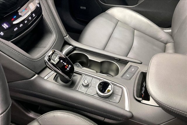 Used 2025 Cadillac XT6 Premium Luxury image 16