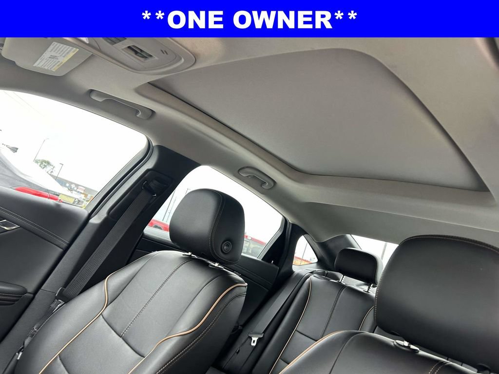 Used 2018 Chevrolet Impala Premier w/ Premier Confidence Package FWD image 18