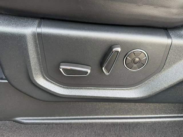 Certified 2020 Ford F350 Platinum AWD/4WD image 15