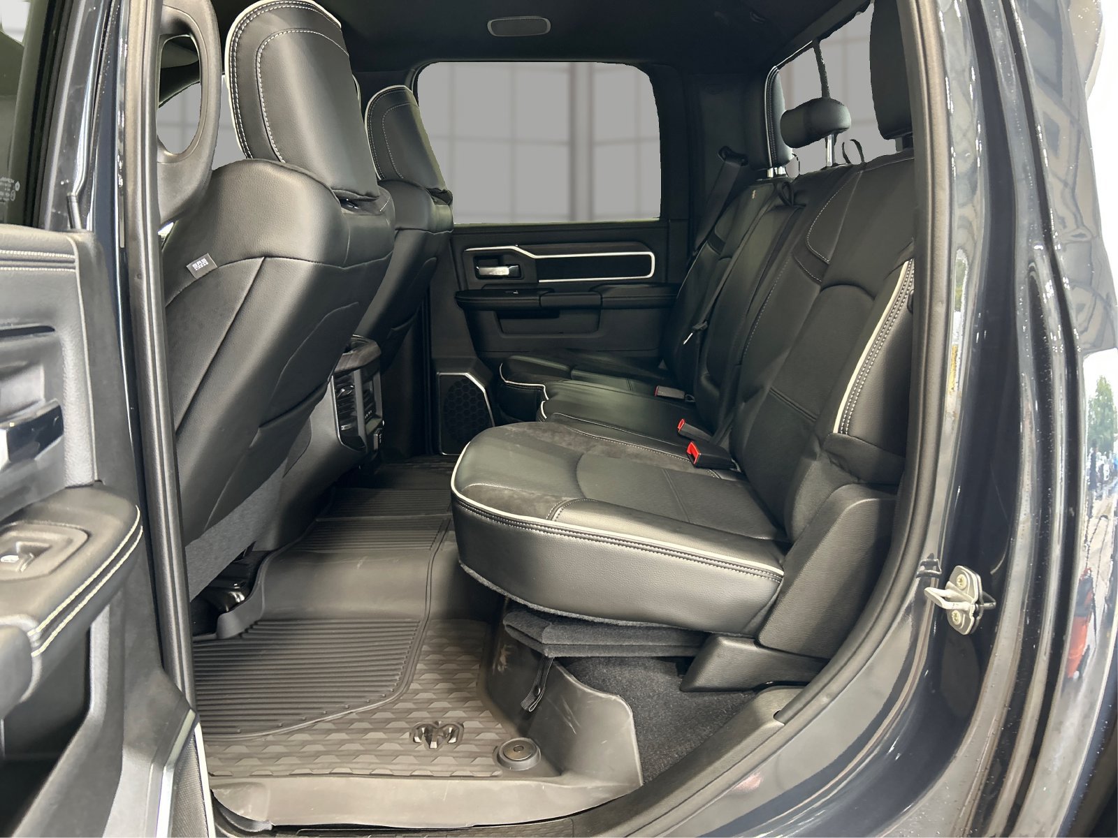 New 2027 RAM 2500 Laramie w/ Night Edition AWD/4WD image 10