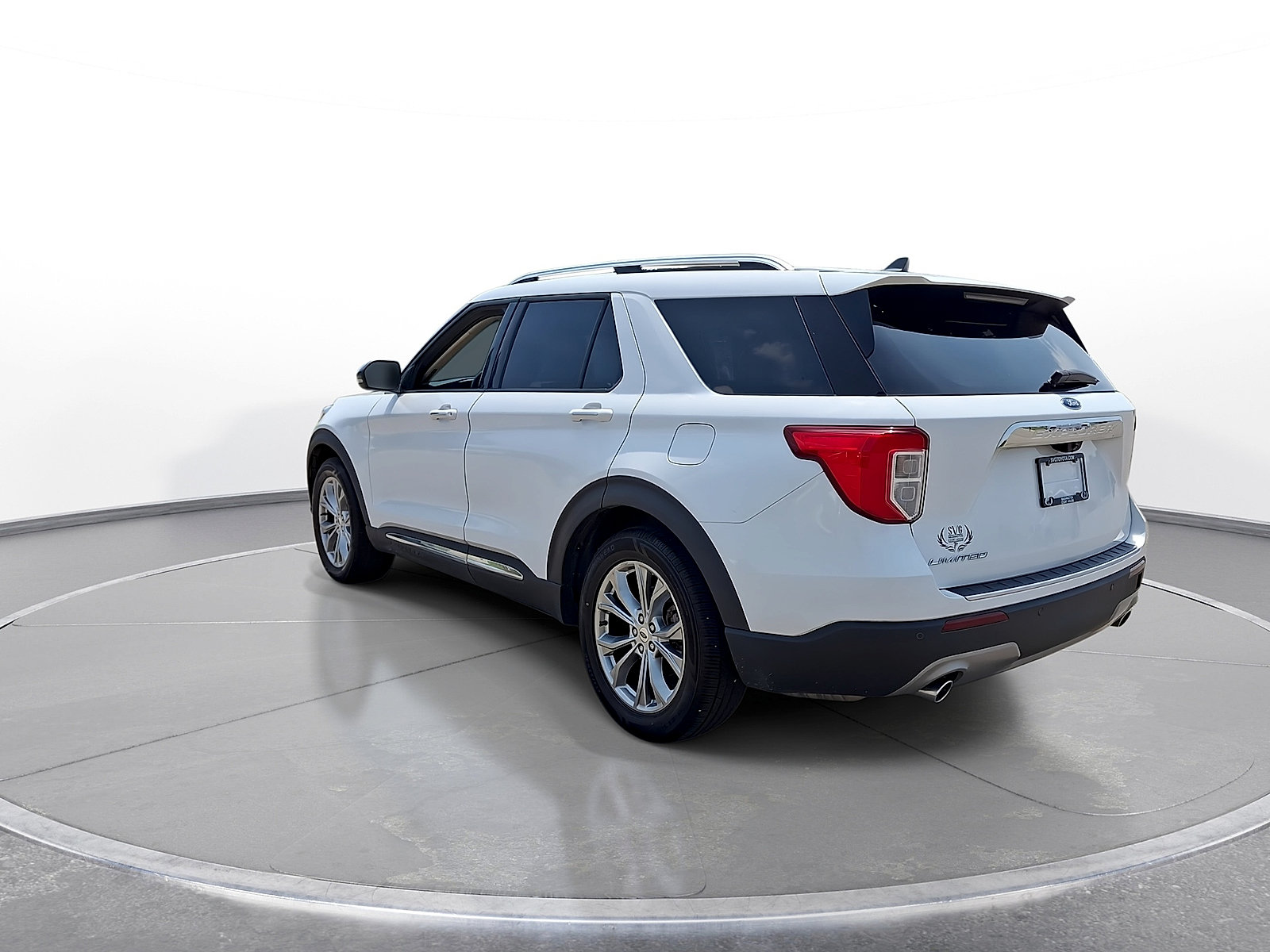 Used 2022 Ford Explorer Limited w/ Equipment Group 301A RWD image 6