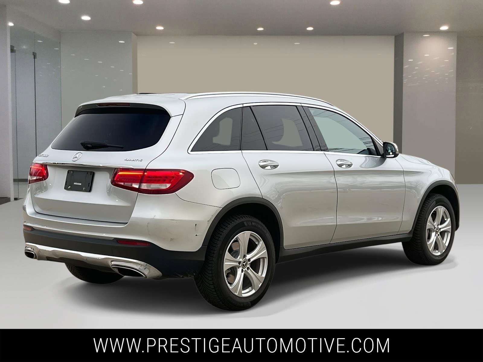 Used 2018 Mercedes-Benz GLC 300 4MATIC image 6